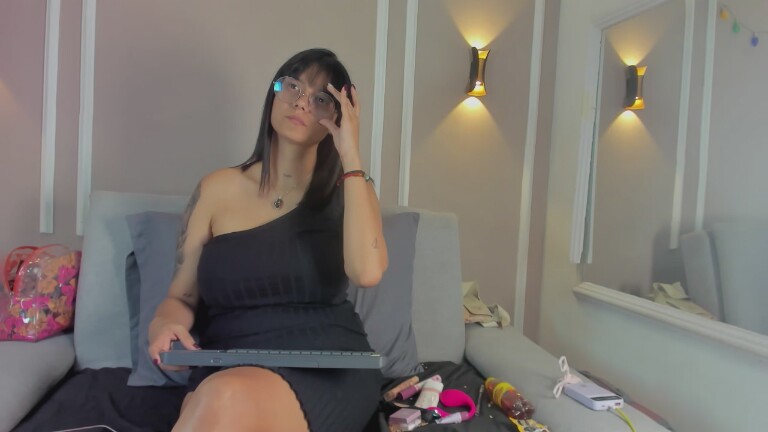 Abriljones28's Streamate show and profile