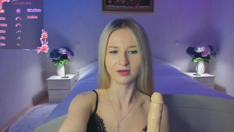 Julie_Blaze's Streamate show and profile