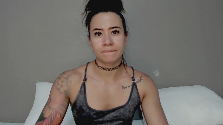 AngelMartins's Streamate show and profile