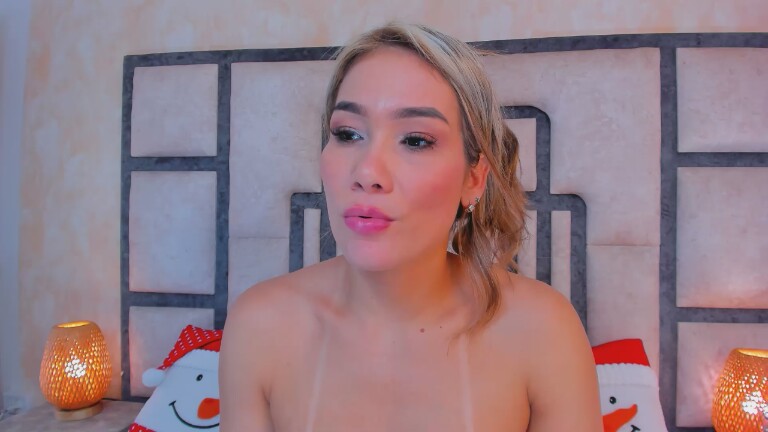 Gabyliis's Streamate show and profile