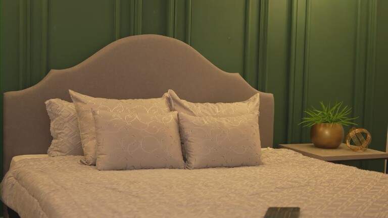 Arya_Bloom's Streamate show and profile