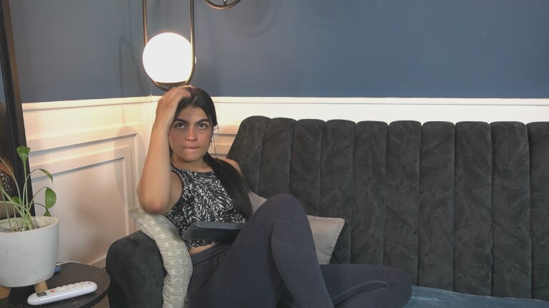 GabyReid's Streamate show and profile