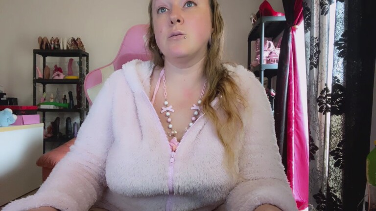 GoddessKisica's Streamate show and profile