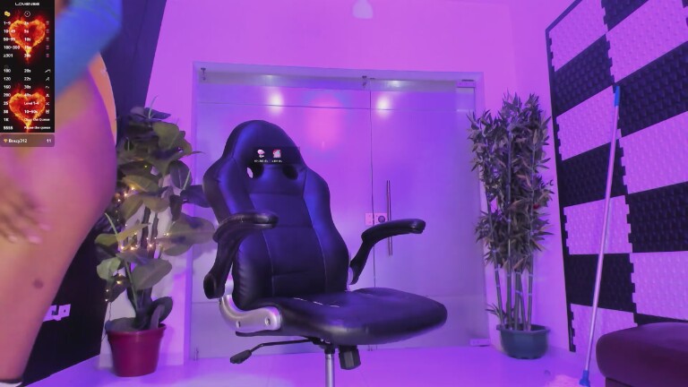 NatazhaQueen's Streamate show and profile