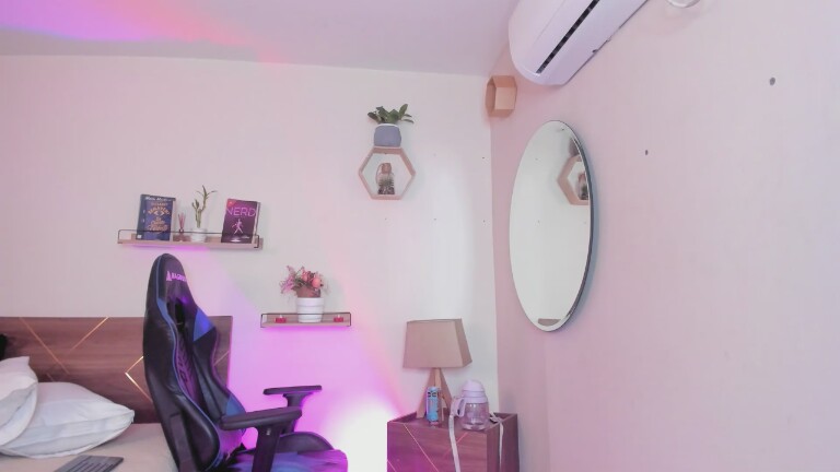 imlucyferreira's Streamate show and profile