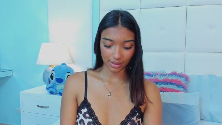 SidneyLovee's Streamate show and profile