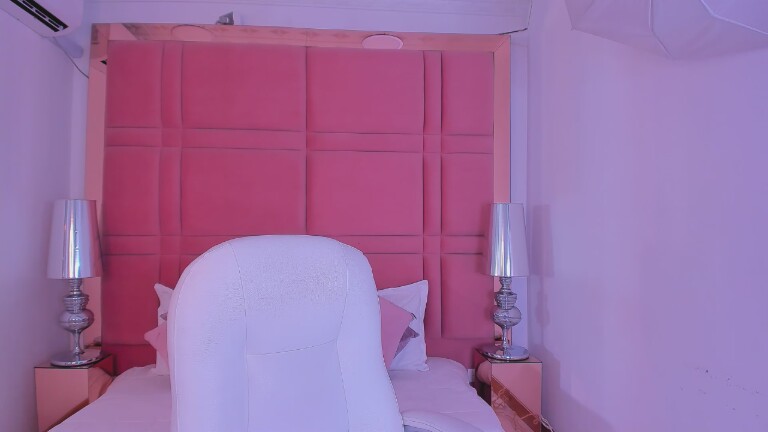 VictoriaHannz's Streamate show and profile