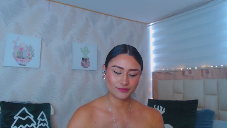HazelGracee's Streamate show and profile