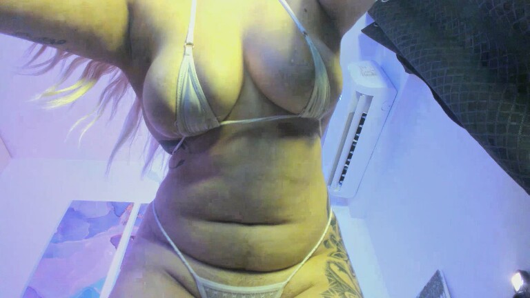 SkyLumen's Streamate show and profile