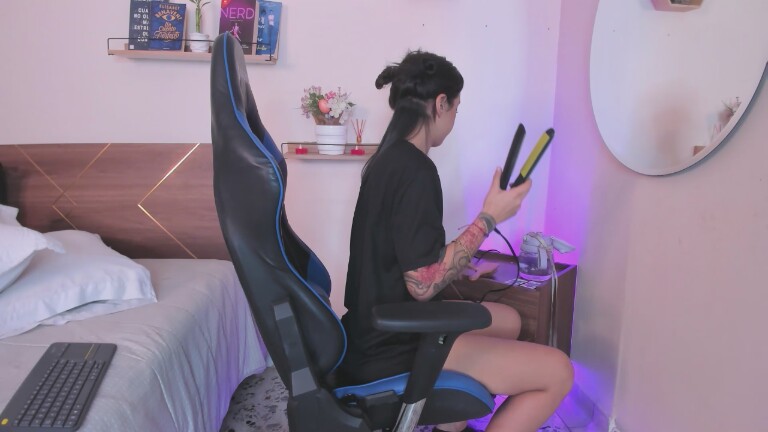 imlucyferreira's Streamate show and profile