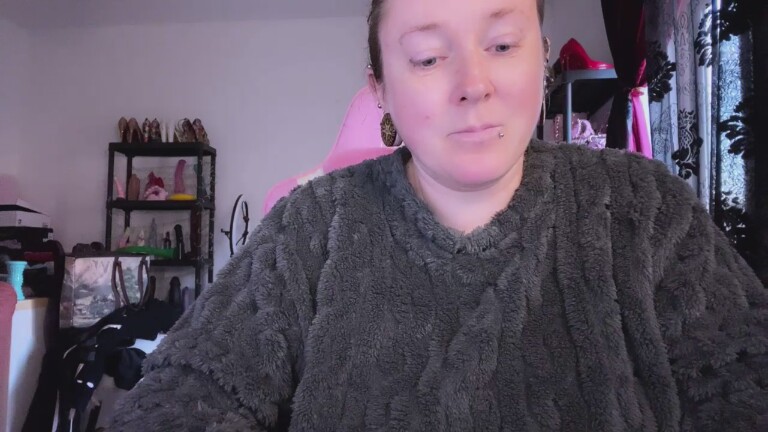 GoddessKisica's Streamate show and profile