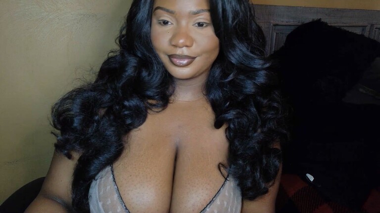 AlexisBanks143's Streamate show and profile