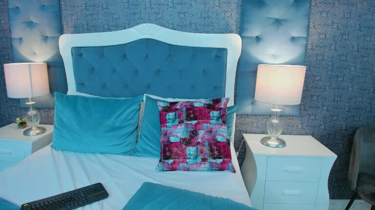 SusyLuv's Streamate show and profile