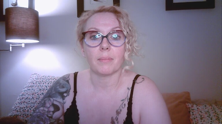 OrlaFox's Streamate show and profile