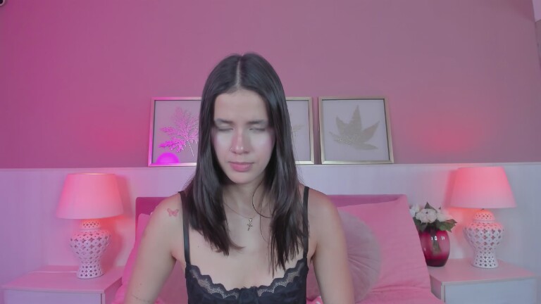 LuanaDavis's Streamate show and profile