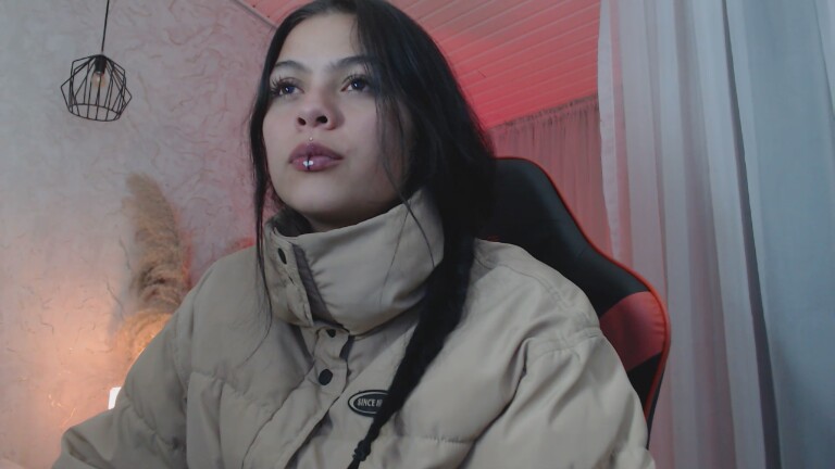 Kikivelvet's Streamate show and profile