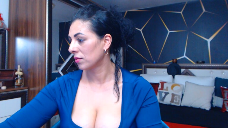 Curly_Sexy's Streamate show and profile