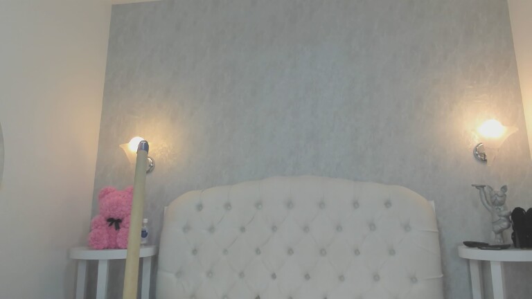 EmmilyMartinez's Streamate show and profile