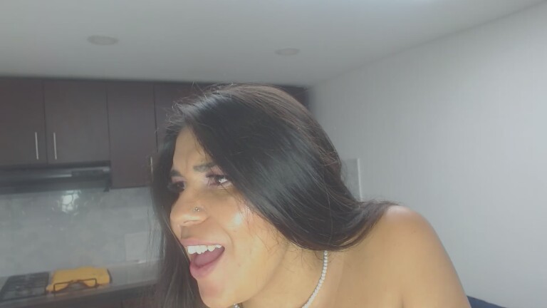 LunaDumont's Streamate show and profile