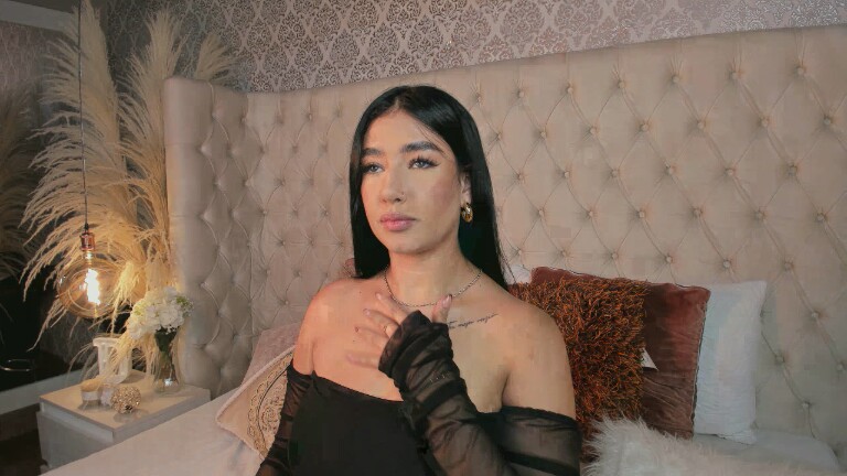 Dannah_Gomez's Streamate show and profile