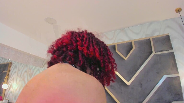 HollyJhonson's Streamate show and profile