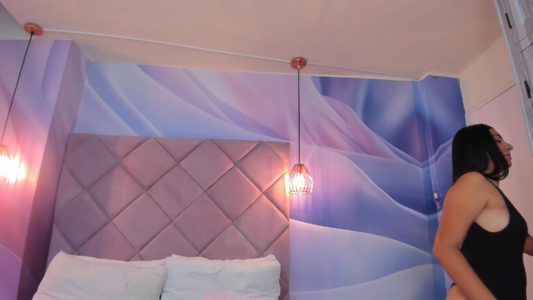 ViolletaRosse's Streamate show and profile