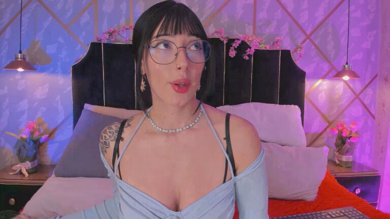 VioletaParr's Streamate show and profile