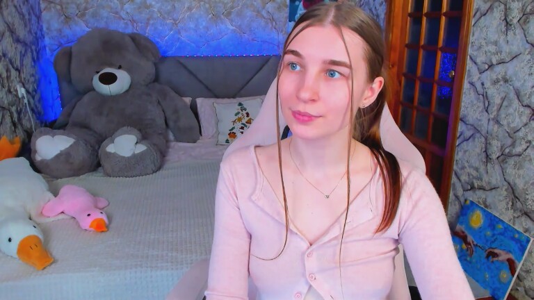 SweetFlower69's Streamate show and profile