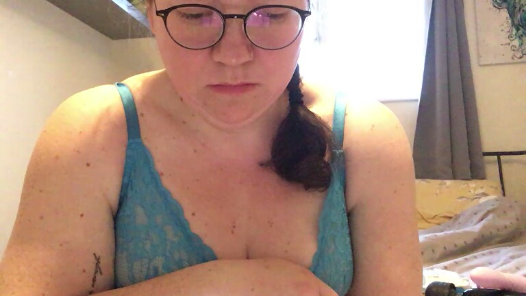 HotHollyx's Streamate show and profile
