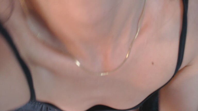 Charlotte_18's Streamate show and profile