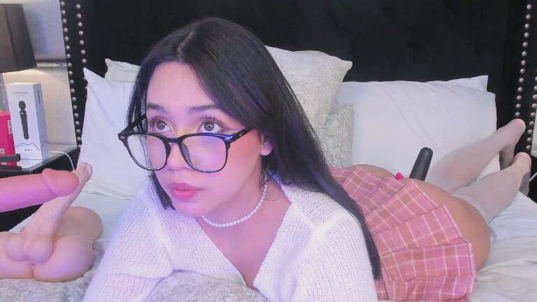 EmilyBlack69's Streamate show and profile