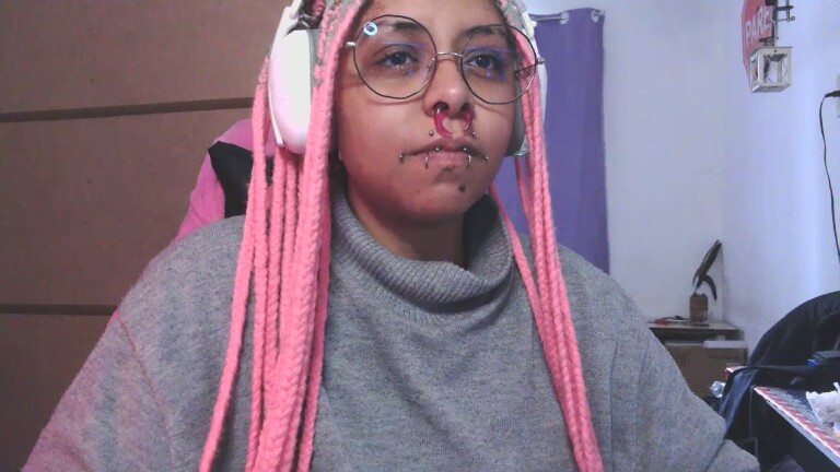 kenainai's Streamate show and profile