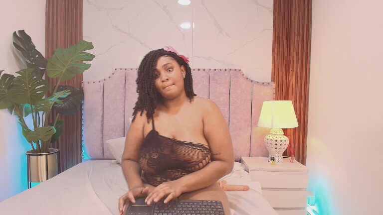 juliette_606's Streamate show and profile