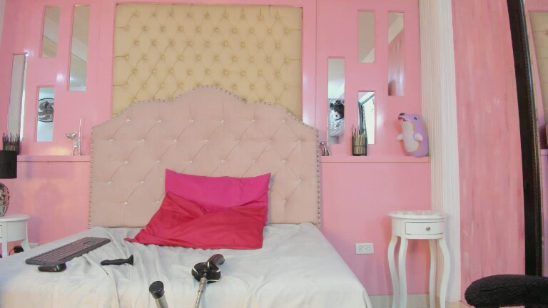 Samantha_Riverae's Streamate show and profile