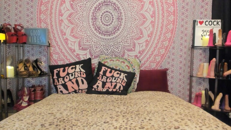 GoldieStar's Streamate show and profile