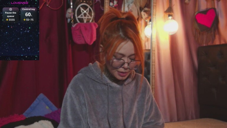 Neicaru's Streamate show and profile