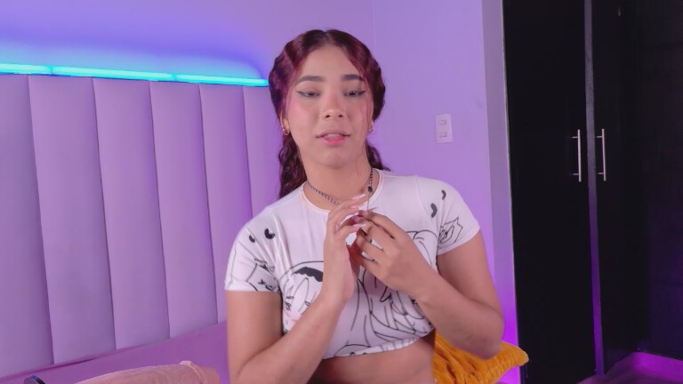 natalieheaven's Streamate show and profile