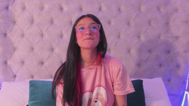 dafne_bss's Streamate show and profile