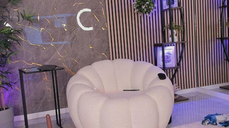 VelvetSpell's Streamate show and profile