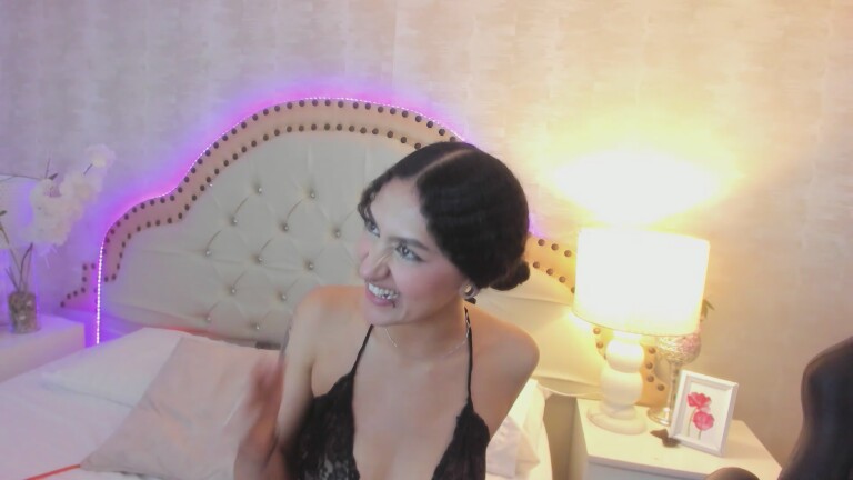 EllaEvanz's Streamate show and profile