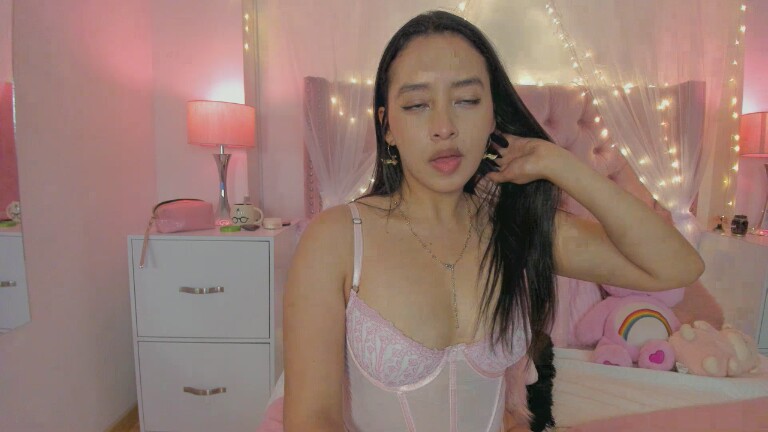 AlexandraWinterr's Streamate show and profile