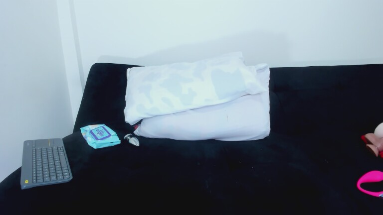 LaurieJonson's Streamate show and profile