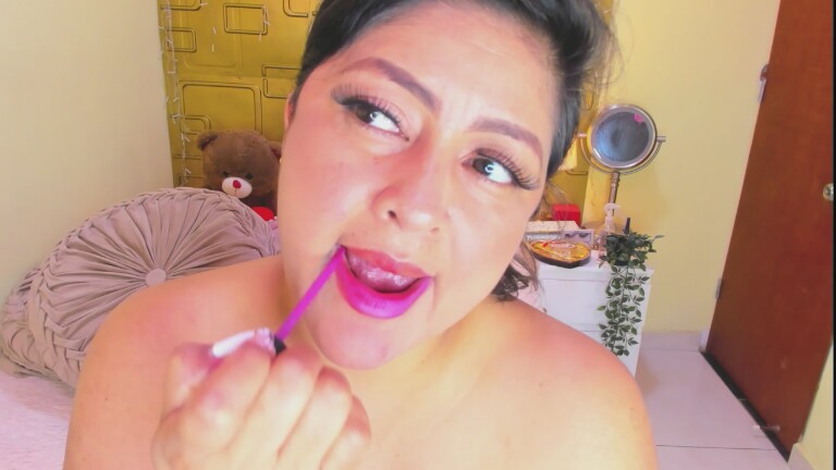 JuliaHaye's Streamate show and profile