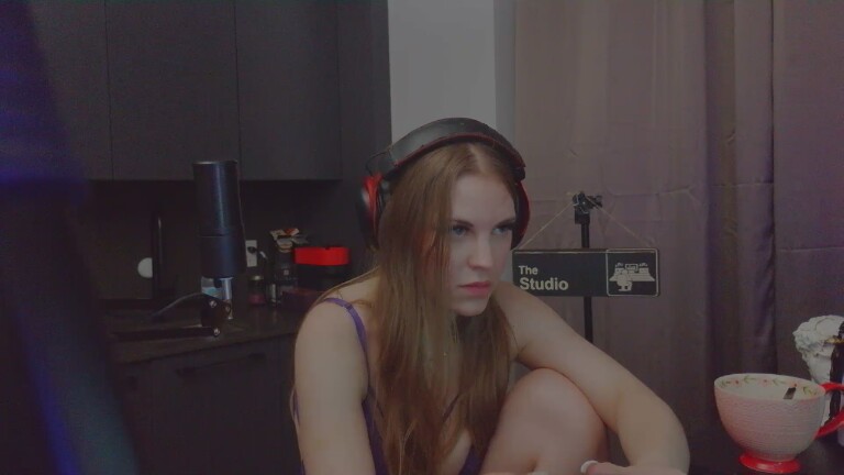 Elliepixiee's Streamate show and profile