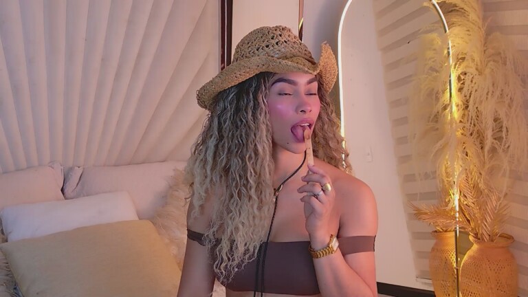 GingerPiiaf's Streamate show and profile