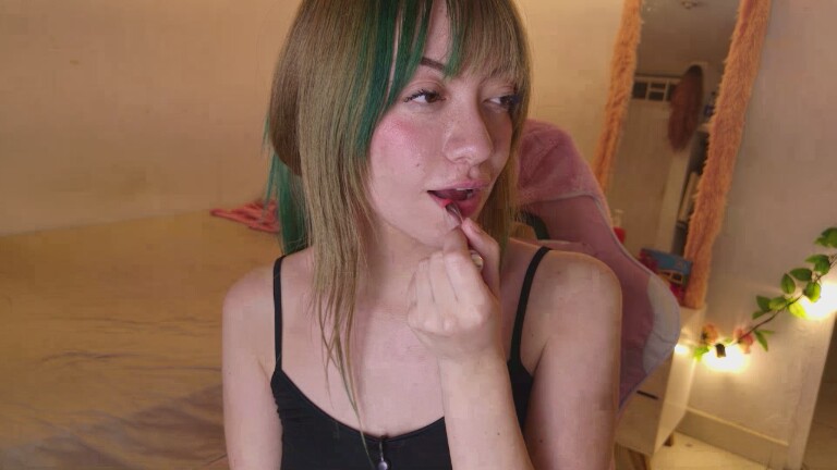 JulieDiamondGB's Streamate show and profile