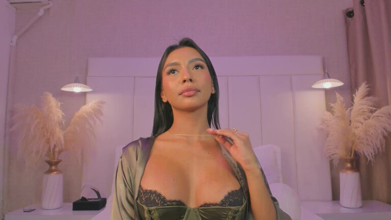 NikoJhon's Streamate show and profile