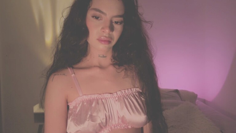 Kali71's Streamate show and profile