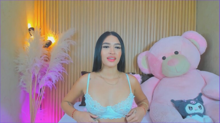 HemmaThompsonn's Streamate show and profile