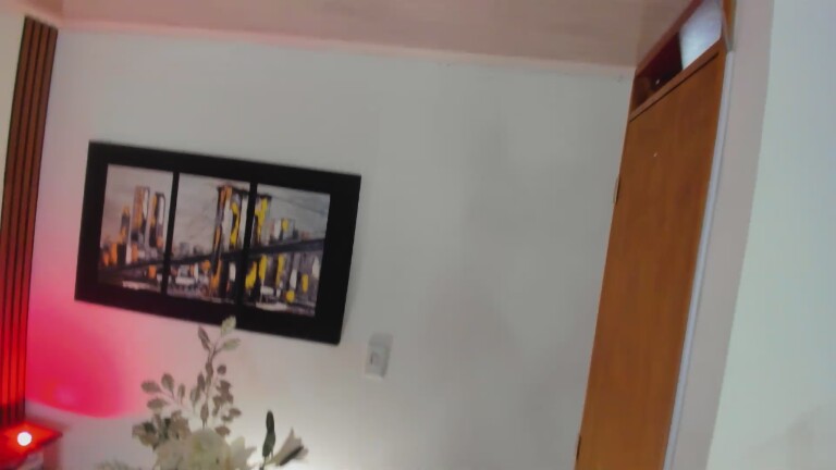 DanielaaMartinez's Streamate show and profile